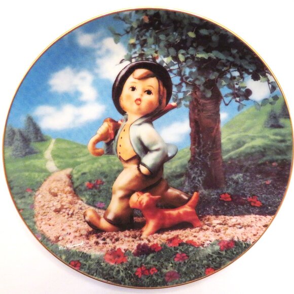 Hummel "Strolling Along" Danbury Mint Plate - Picture 1 of 3
